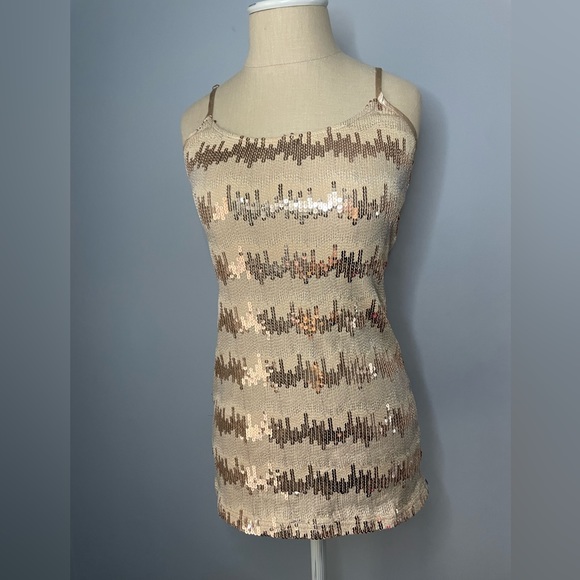 BKE Gold Sequin Tank Top - Picture 1 of 5